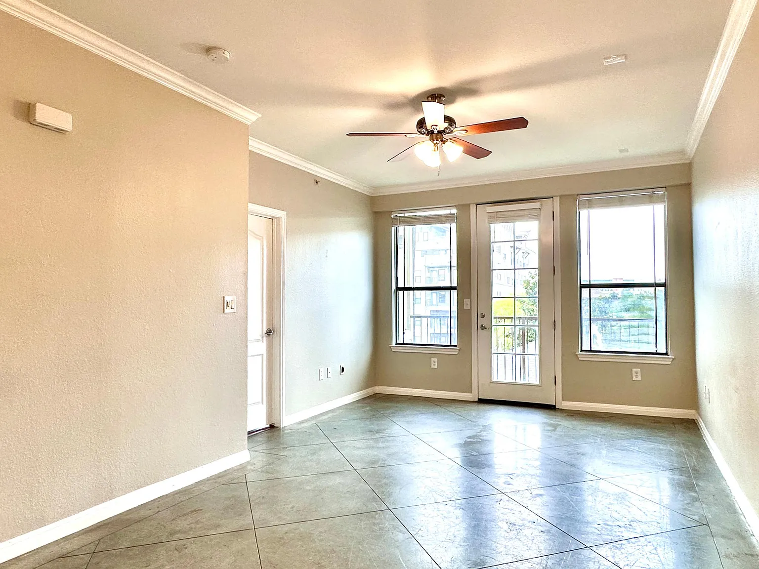 2505 San Gabriel St — Photo 3