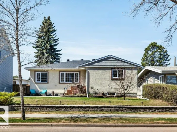 10616 136th St NW, Edmonton, AB T5N 2G2
