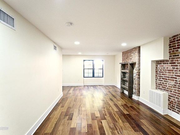 2nd image of 764 Halsey St #1