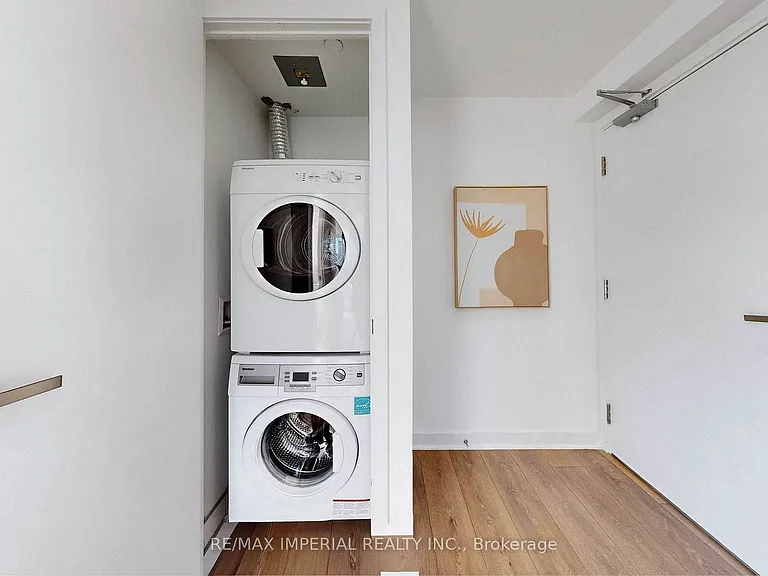 15 Grenville St #2803 — Photo 21