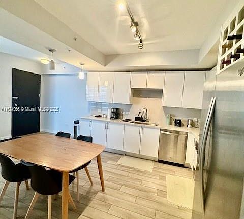 5th image of 999 SW 1st Ave APT 2101