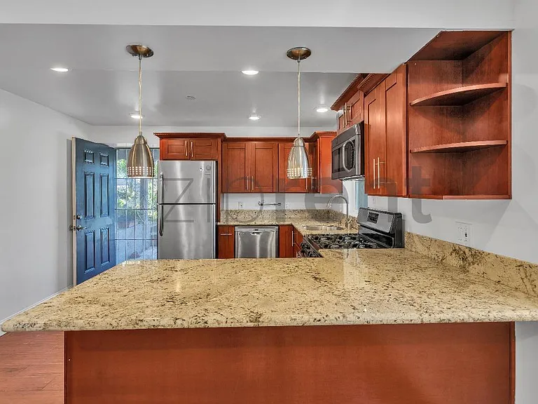 609 Drake Ave #2 — Photo 14