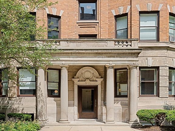 2nd image of 684 W Irving Park Rd APT E5