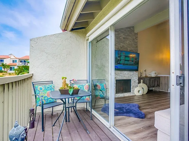 901 Caminito Estrada #C — Photo 10