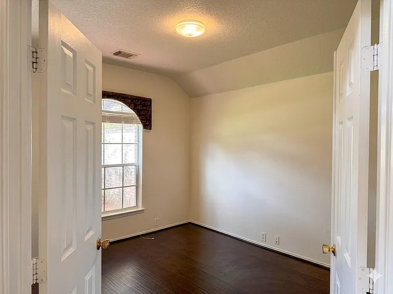 19410 Colony Trail Ln — Photo 5