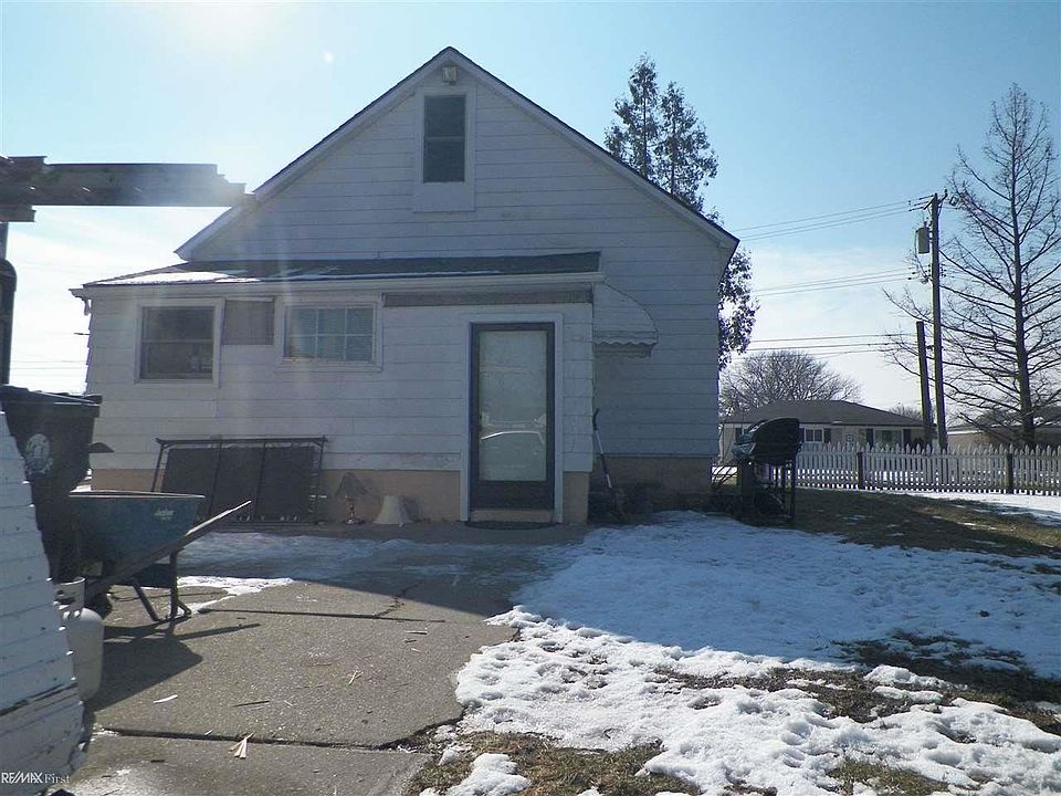 1st image of 18905 Voiland St