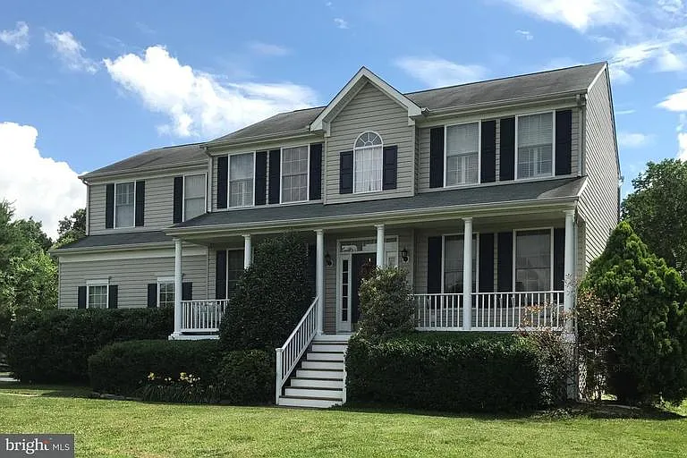 217 Three Creeks Dr photo 1