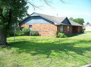 1515 Lakeview Dr, Cushing, OK 74023