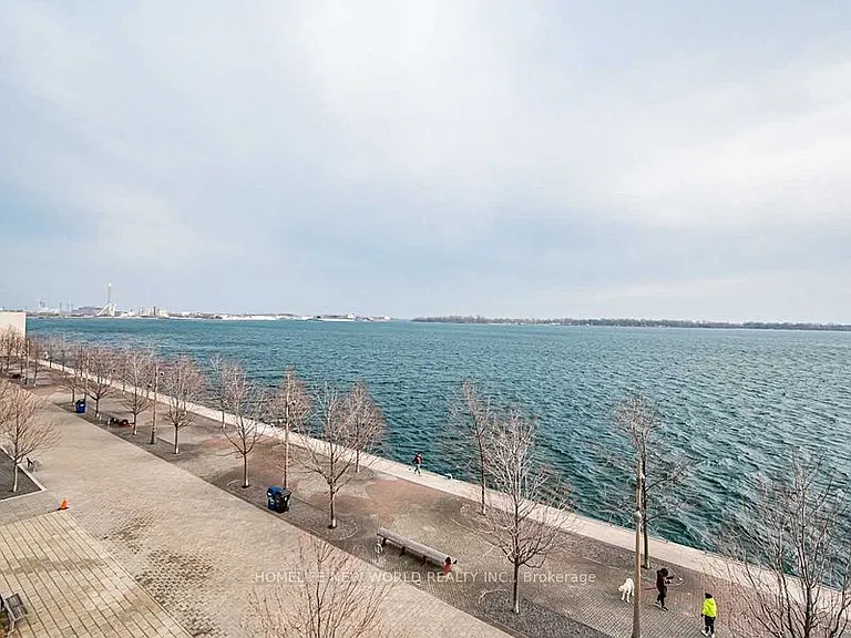 29 Queens Quay E #406 — Photo 13