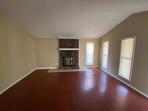 4th image of 7884 Carol Elaine Cir