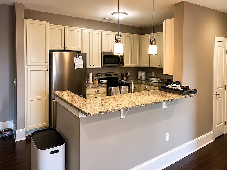 601 Finsbury St #202 — Photo 8