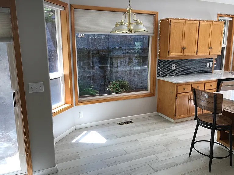 3882 Ashford Dr — Photo 29