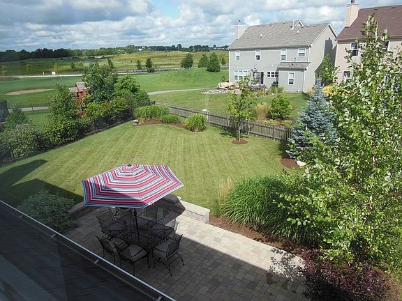 3rd image of 39W822 Bowdish Dr