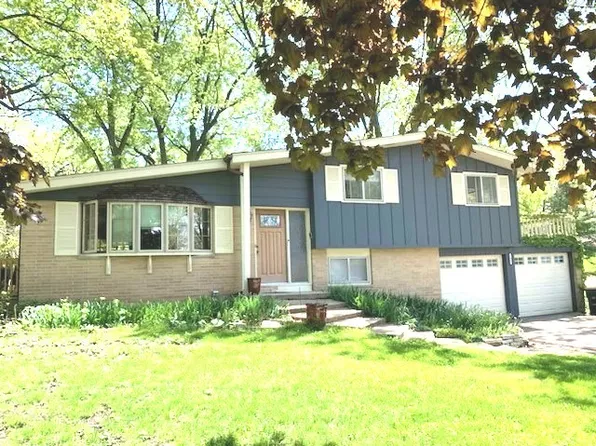 1421 Dunleer Dr, Mundelein, IL 60060