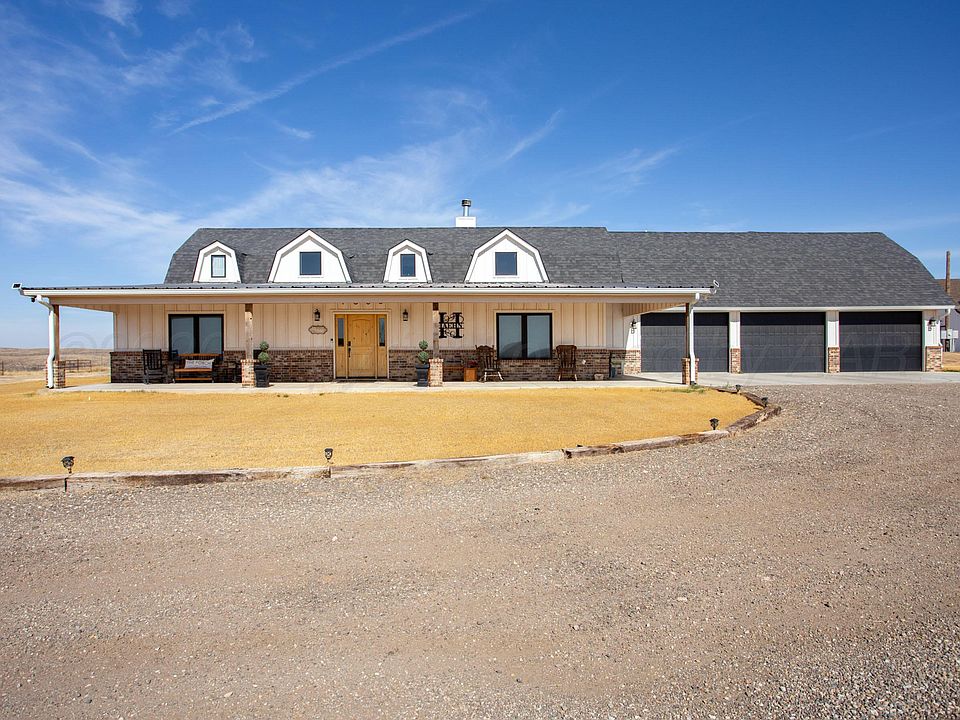 1st image of 1800 Park Cir S