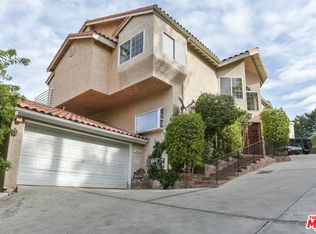 3610 Roberts View Pl, Studio City, CA 91604