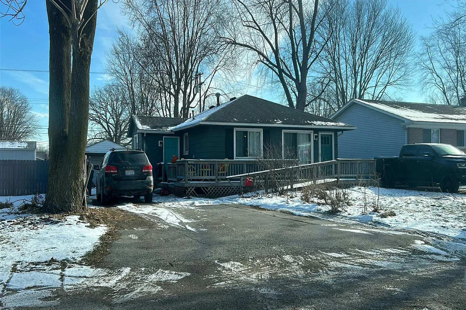 39354 Ormsby St photo 1