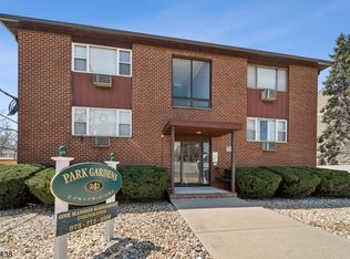747 Riverside Ave #3-C, Lyndhurst, NJ