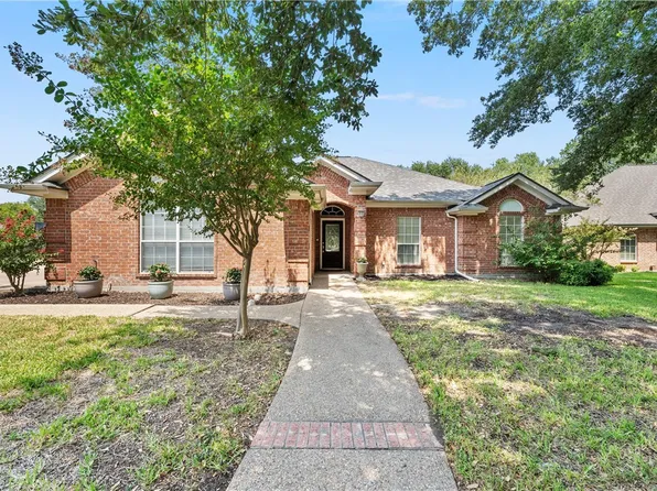1315 Meadow Mountain Dr, Woodway, TX 76712