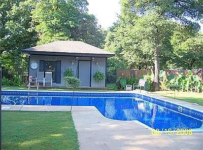 Pool and pool house