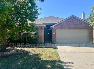 321 Fossil Bridge Dr, Fort Worth, TX 76131