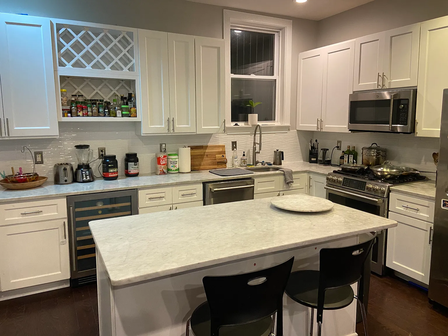 3 bed, 2.5 bath, 2000 sqft, $4,500 — Photo 4