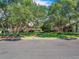 25 Inwood Ridge Dr, San Antonio, TX 78248