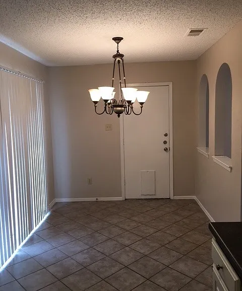 1413 Eagle Pass Dr — Photo 7