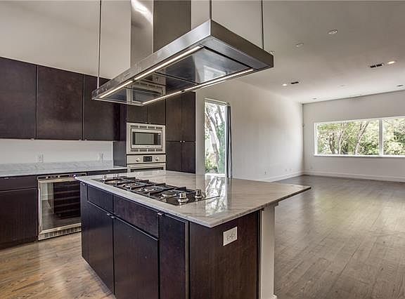 4th image of 1213 Silver Mill Dr