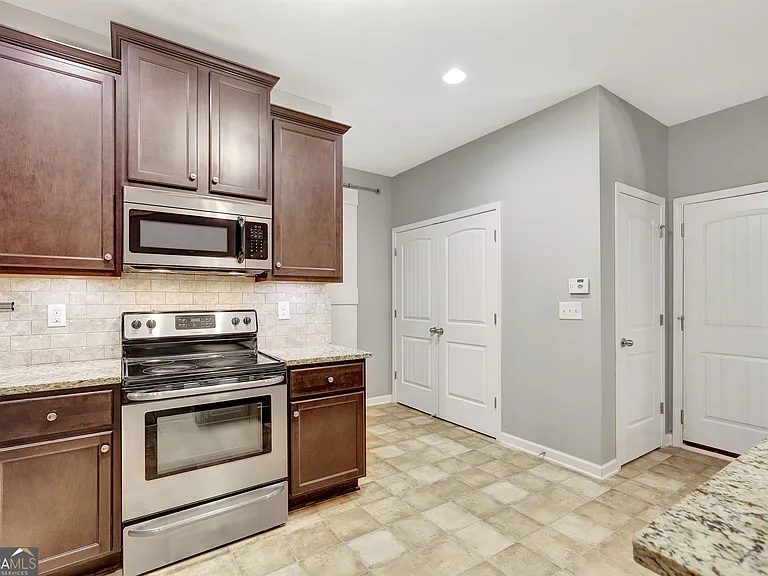 630 Hope Way — Photo 12