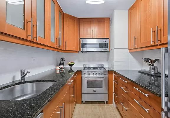 3rd image of 150 W End Ave APT 19J