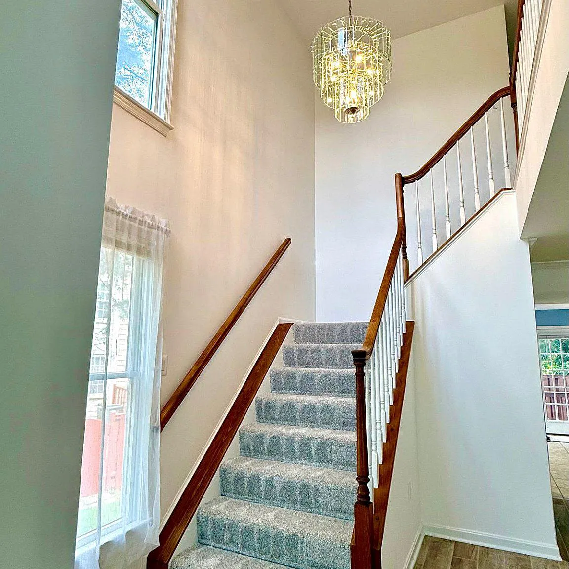 4 bed, 3.5 bath, 2250 sqft, $3,600 — Photo 3