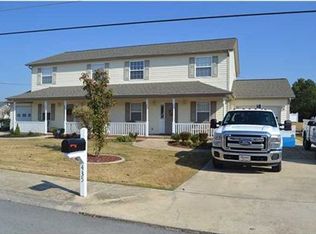 435 Flagstone Dr, Rossville, GA 30741