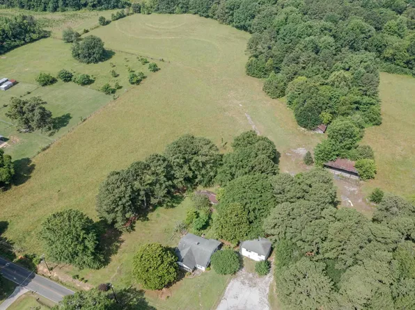 3429 Oakwood Dr, Adamsville, AL 35005