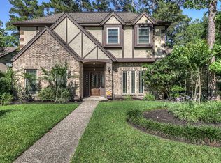 4 Maystar Ct, The Woodlands, TX 77380