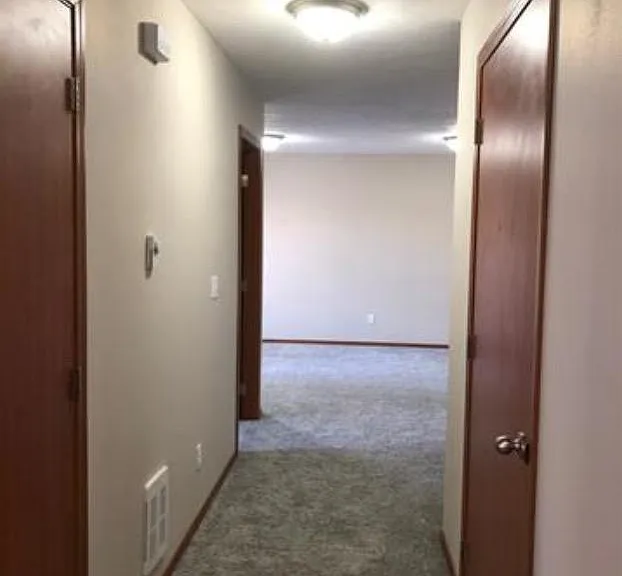 722 S Helena St — Photo 12