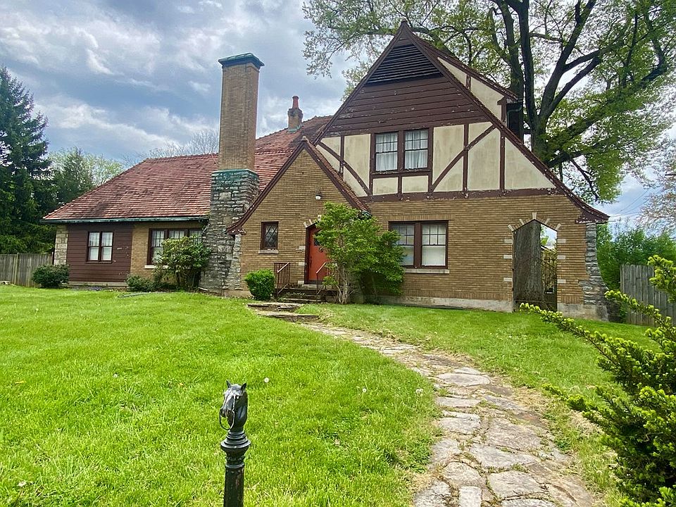 10th image of 1400 E 2nd St
