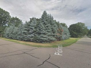 18511 Irving St, Livonia, MI 48152
