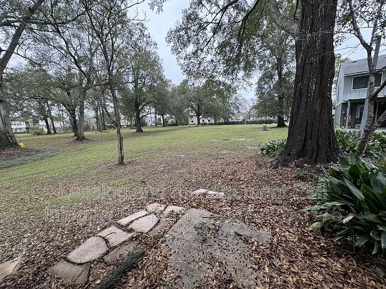 44 Phlox Dr — Photo 6