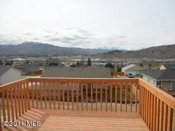 5th image of 3962 NE Vista Del Ray Dr