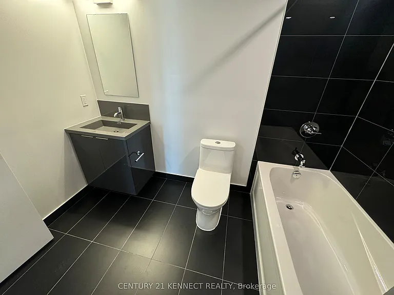 238 Simcoe St #1609 — Photo 15