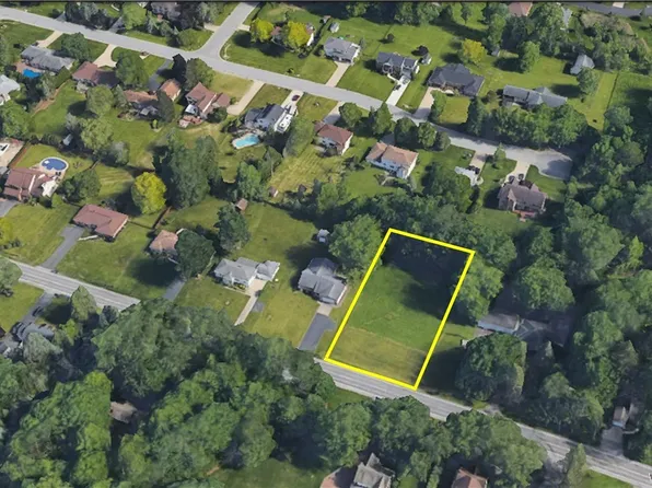 8079 Clarence Center Rd #6, East Amherst, NY 14051