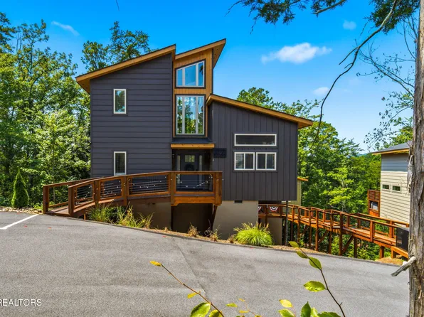 2385 Forge Hideaway Loop #4, Pigeon Forge, TN 37863