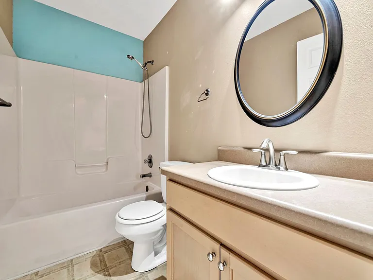 9750 Parker Lake Cir — Photo 22