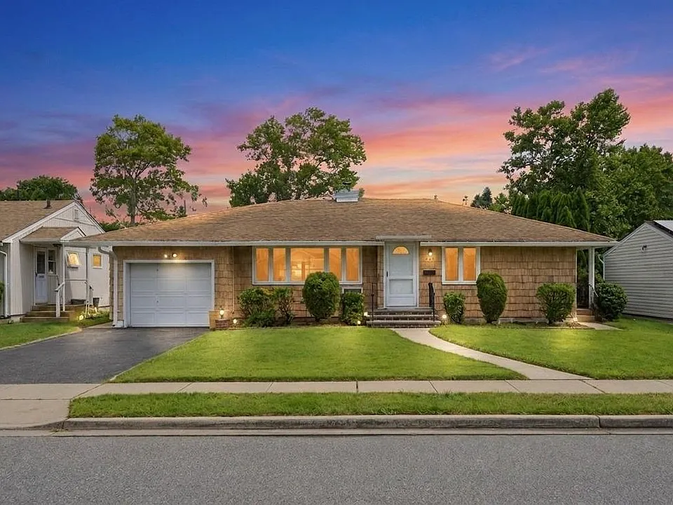 237 Dartmouth Dr