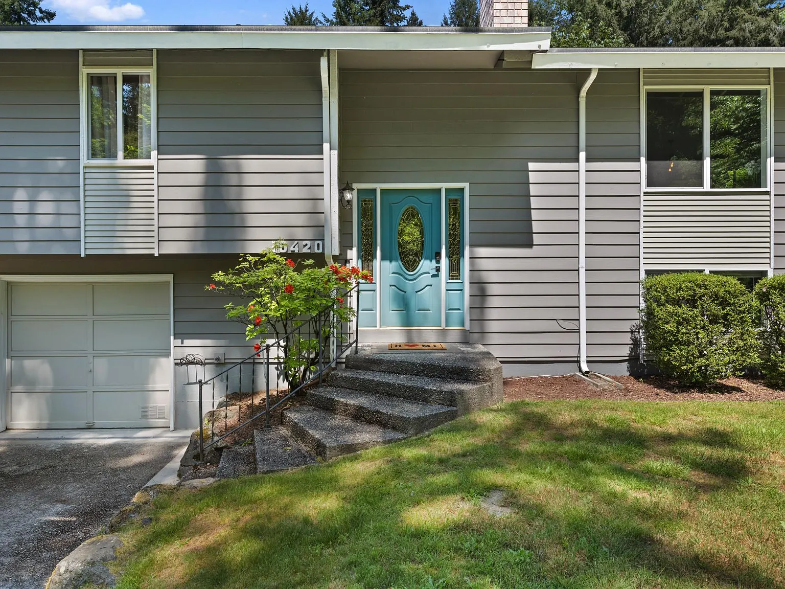 3 bed, 2240 sqft, $3,500 — Photo 2