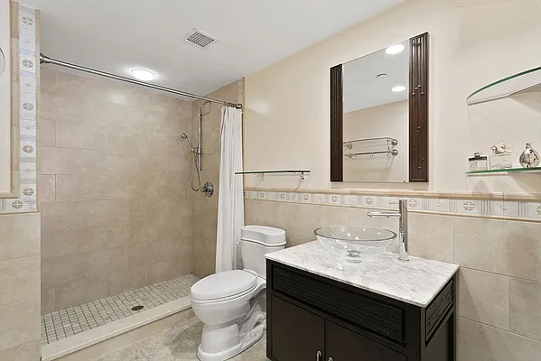 Rented by Corcoran | media 31