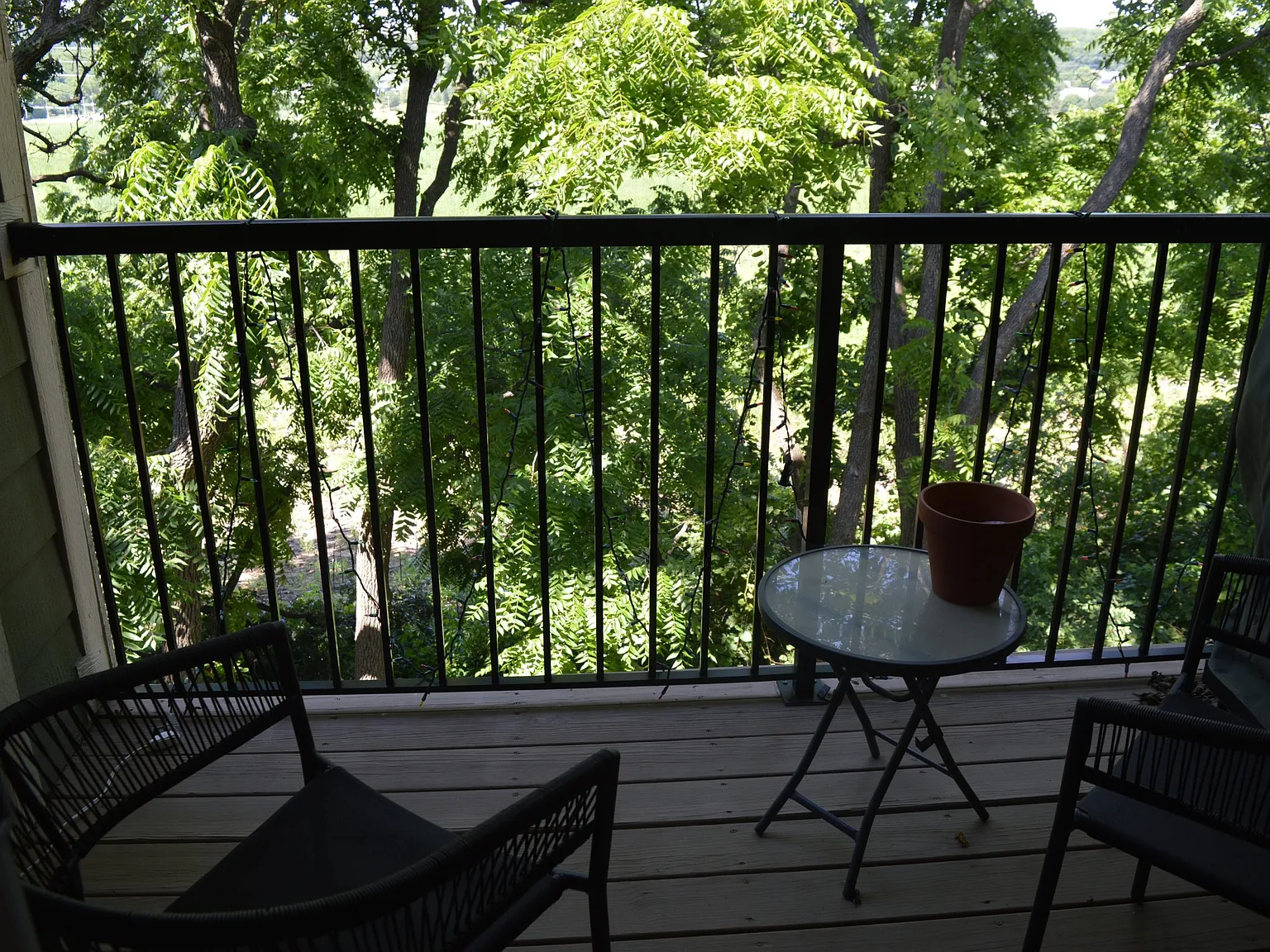 2 bed, 1331 sqft, $1,950 — Photo 1