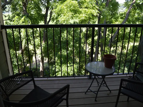 8253 Mayo Dr Unit 306, Madison, WI 53719