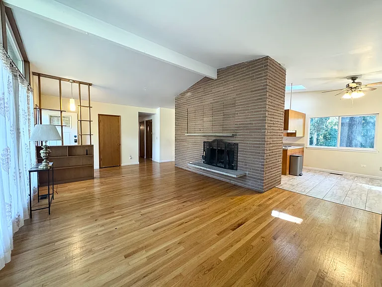405 156th Pl NE — Photo 3